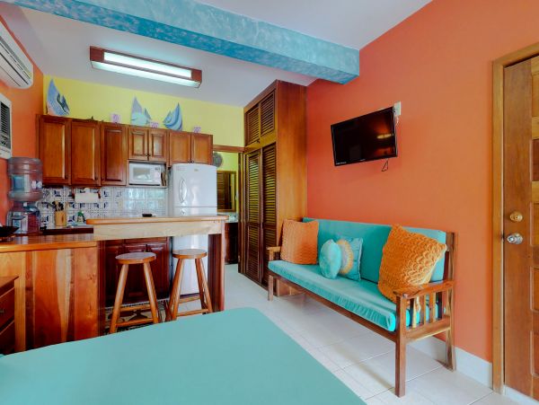 Ambergris Caye Home 1008114