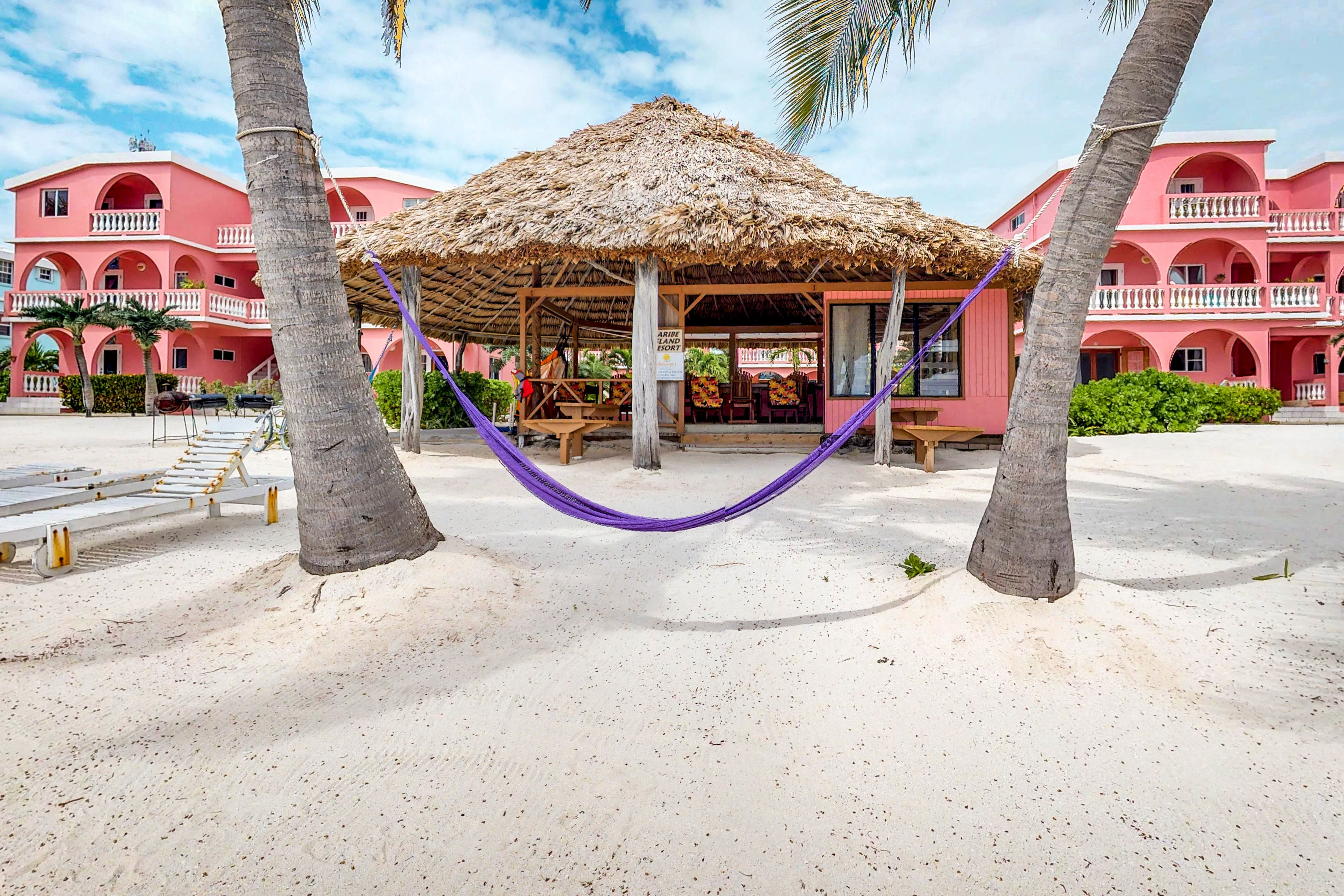 Ambergris Caye Home 1008114