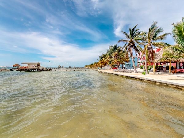 Ambergris Caye Home 1008114