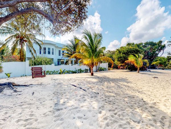 Ambergris Caye Home 1008116