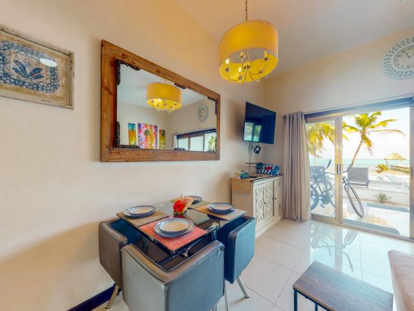 Ambergris Caye Home 1008117