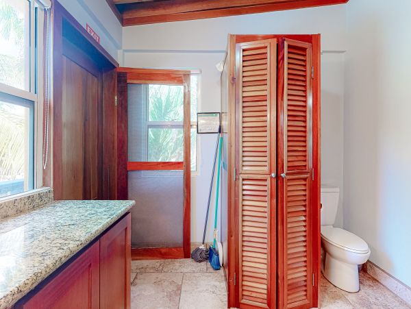 Ambergris Caye Home 1008120
