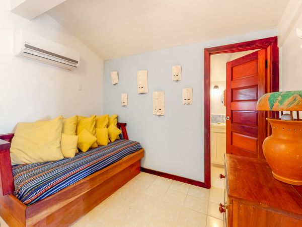 Ambergris Caye Home 1008121