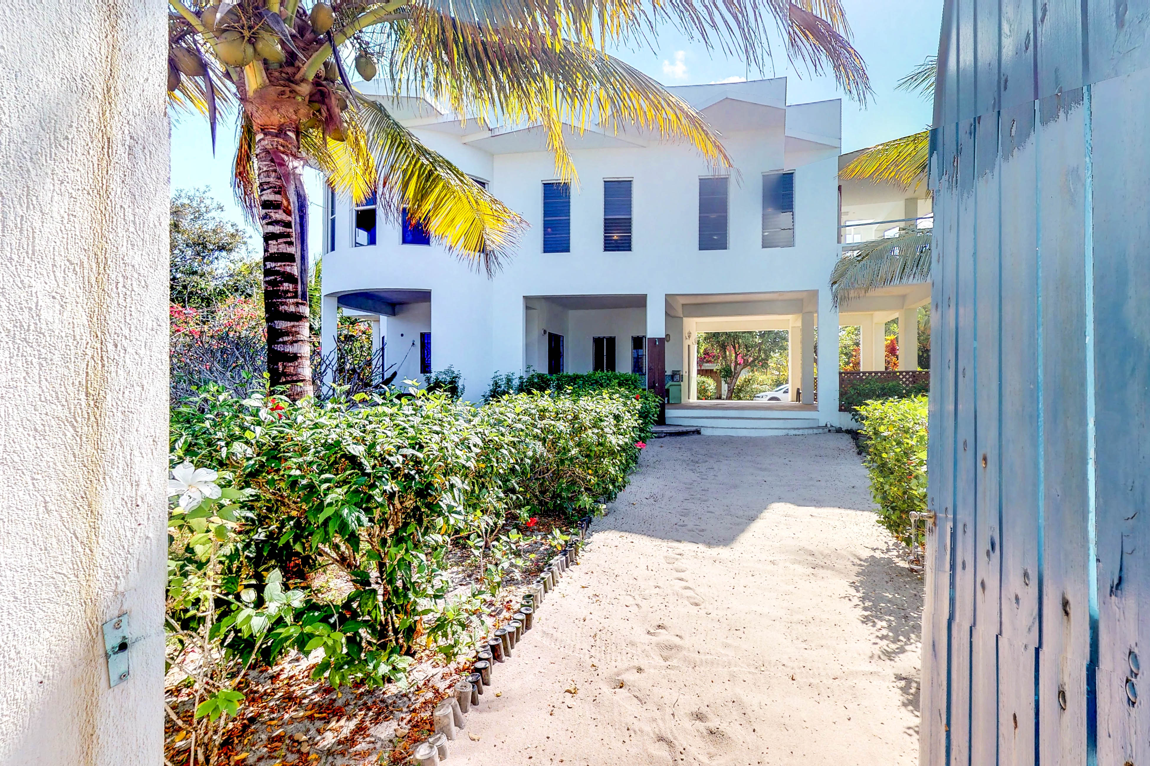 Ambergris Caye Home 1008124