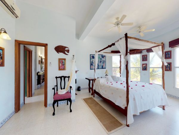 Ambergris Caye Home 1008124