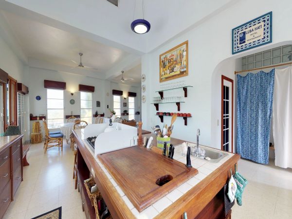 Ambergris Caye Home 1008124