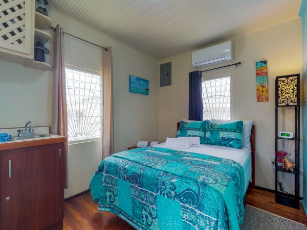 Ambergris Caye Home 1008126