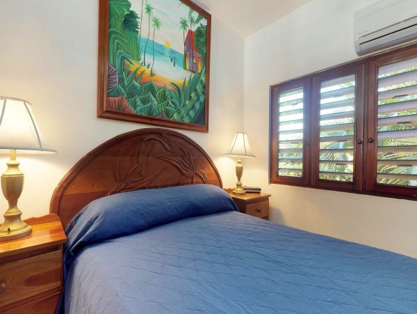 Ambergris Caye Home 1008129
