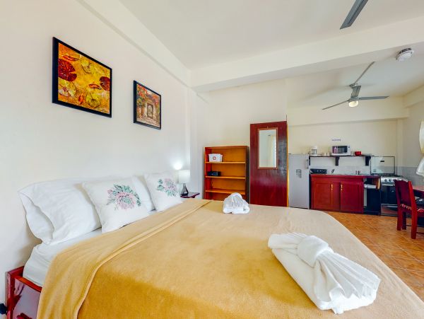Ambergris Caye Home 1008130
