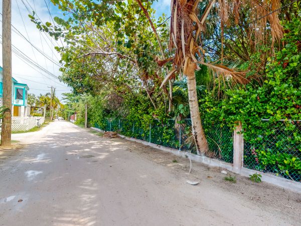 Ambergris Caye Home 1008130