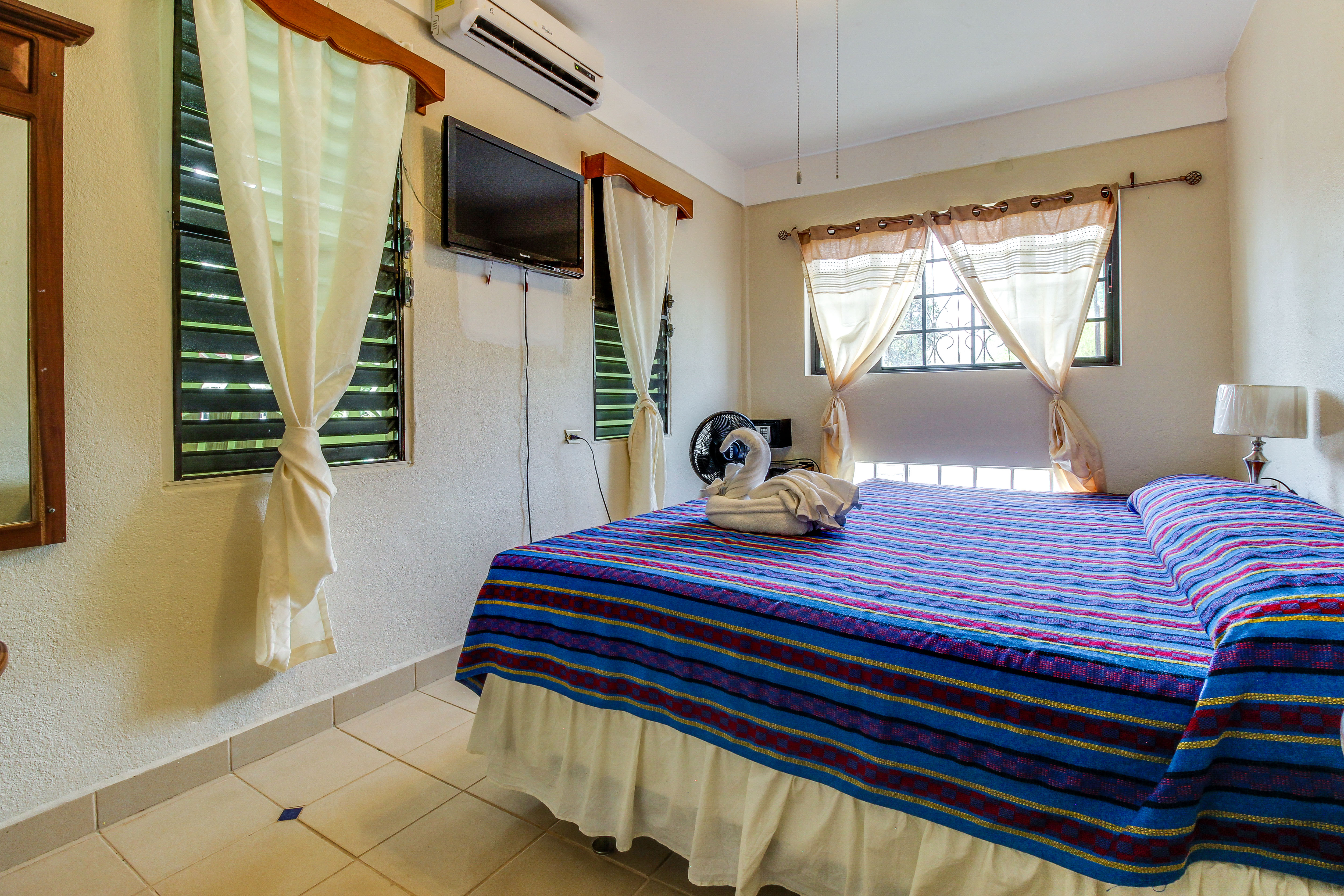 Ambergris Caye Home 1008131