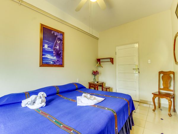Ambergris Caye Home 1008131