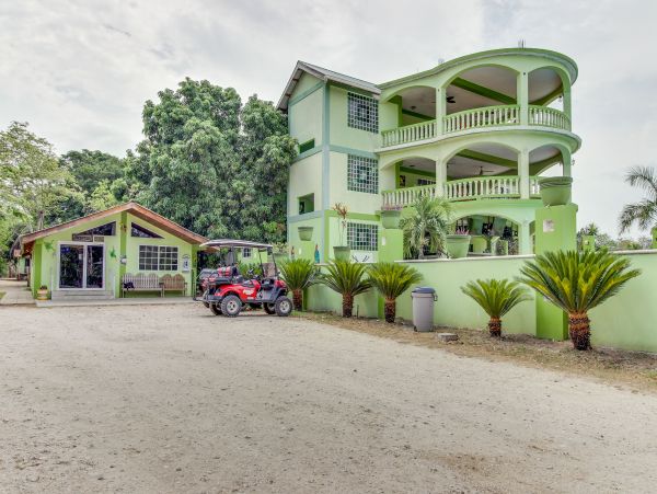 Ambergris Caye Home 1008131