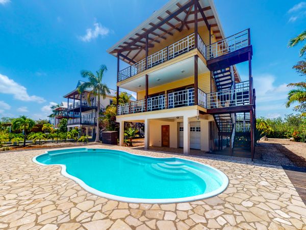 Ambergris Caye Home 1008132