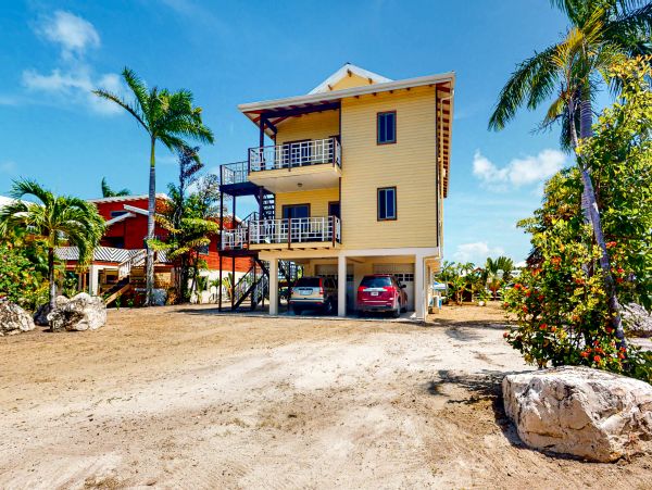 Ambergris Caye Home 1008132