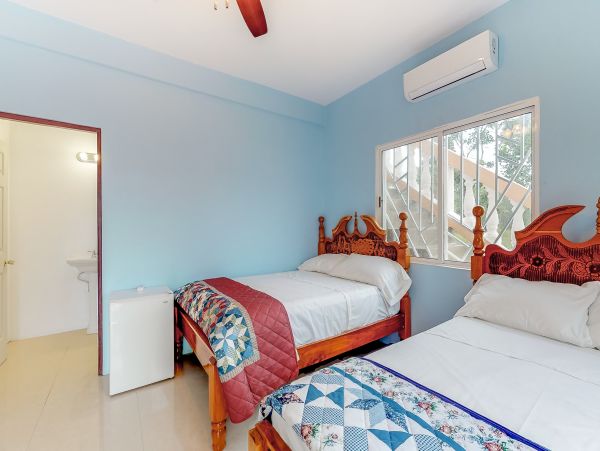 Ambergris Caye Home 1008133