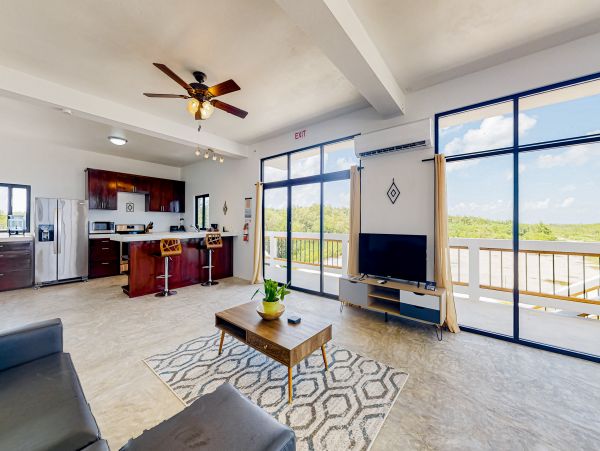 Ambergris Caye Home 1008134