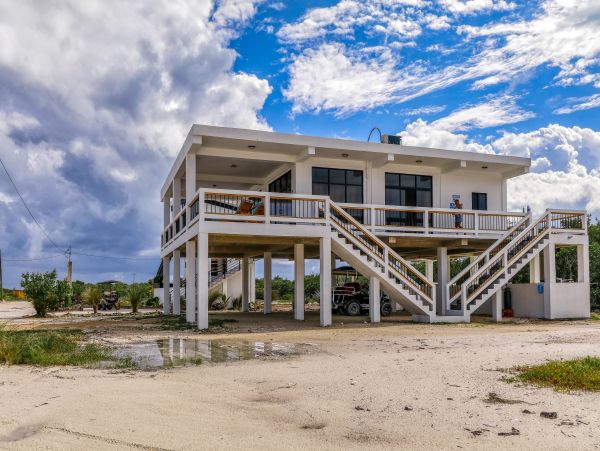 Ambergris Caye Home 1008134