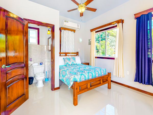 Ambergris Caye Home 1008135