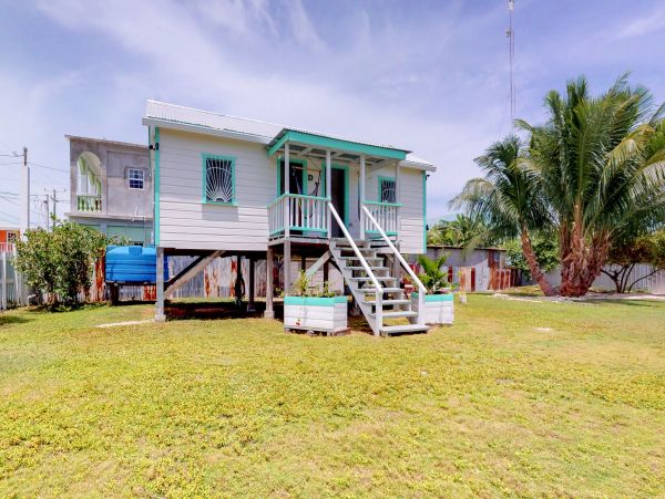 Ambergris Caye Home 1008136
