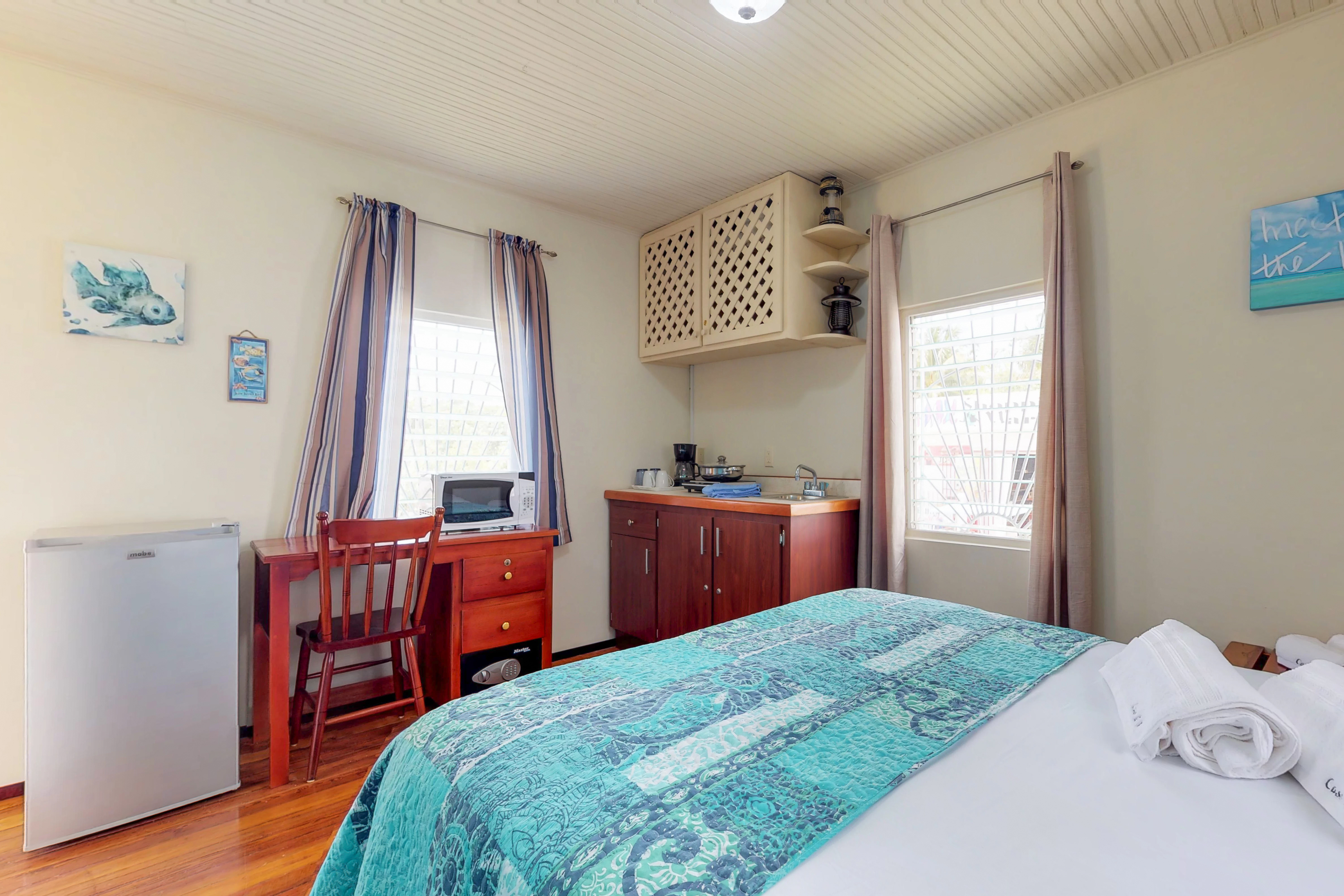 Ambergris Caye Home 1008136