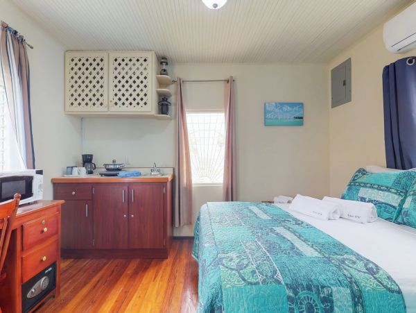 Ambergris Caye Home 1008136
