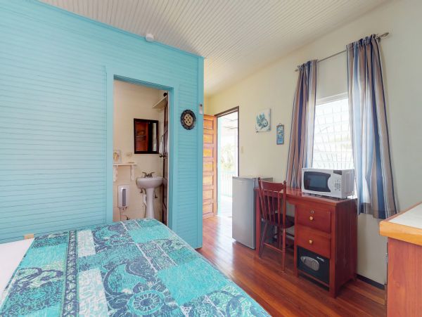 Ambergris Caye Home 1008136