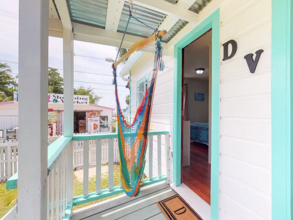 Ambergris Caye Home 1008136