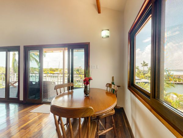 Ambergris Caye Home 1008137