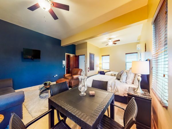 Ambergris Caye Home 1008138
