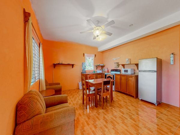Ambergris Caye Home 1008142