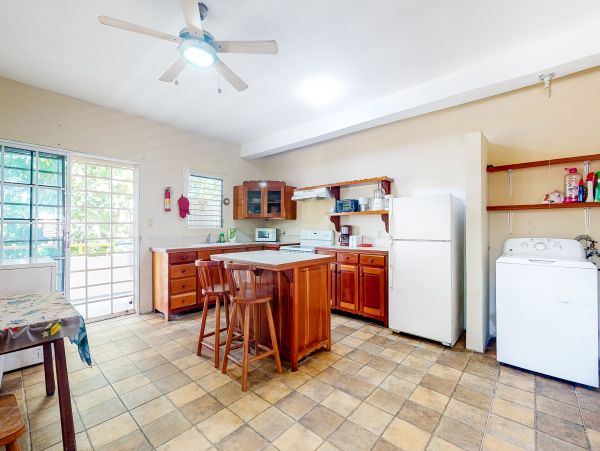 Ambergris Caye Home 1008142