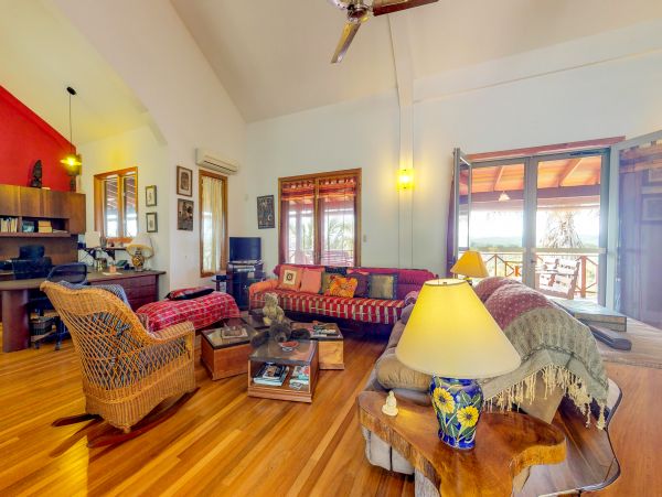 Ambergris Caye Home 1008143