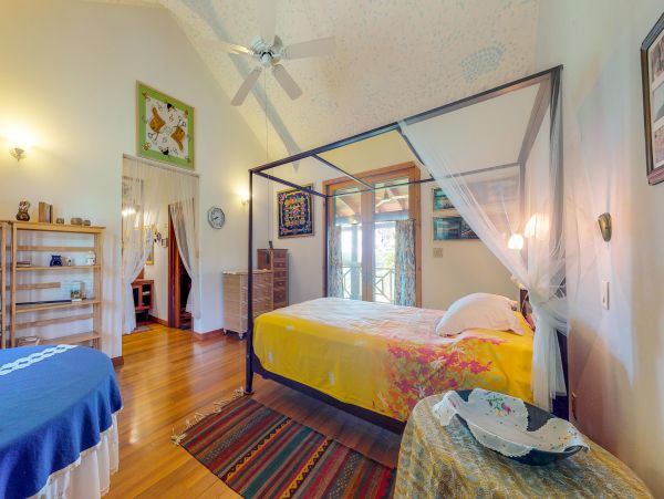 Ambergris Caye Home 1008143
