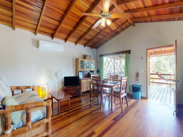Ambergris Caye Home 1008144