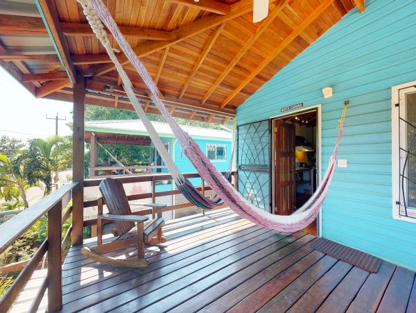 Ambergris Caye Home 1008144