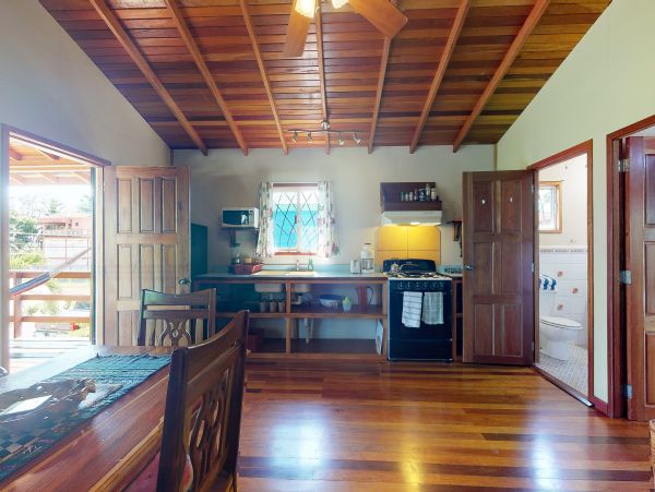 Ambergris Caye Home 1008144