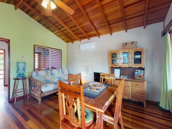 Ambergris Caye Home 1008144
