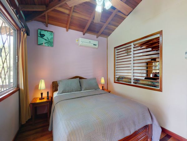 Ambergris Caye Home 1008144