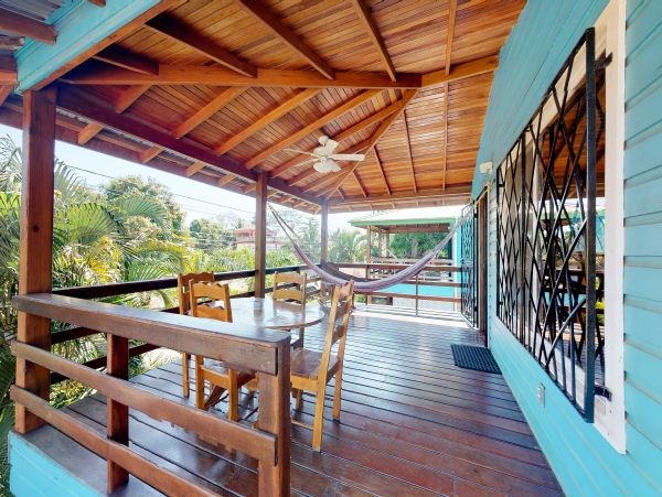Ambergris Caye Home 1008144