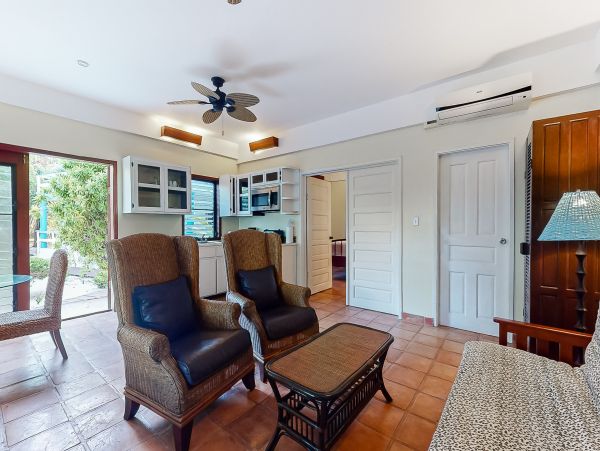Ambergris Caye Home 1008145