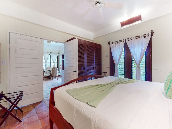 Ambergris Caye Home 1008145