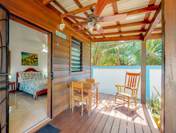 Ambergris Caye Home 1008147