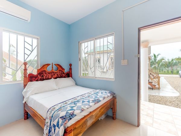 Ambergris Caye Home 1008148