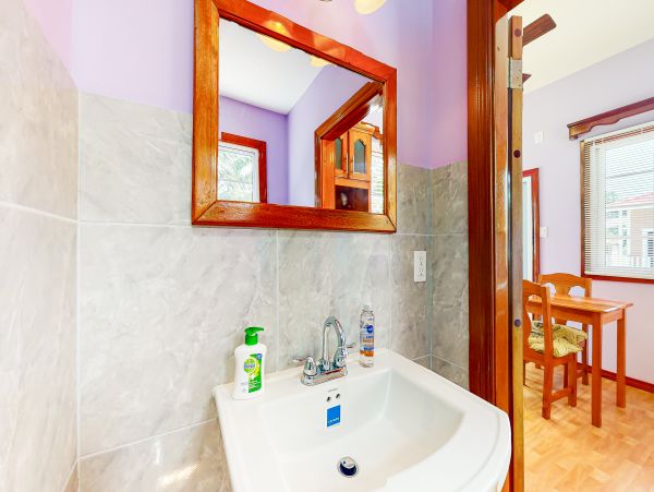 Ambergris Caye Home 1008148