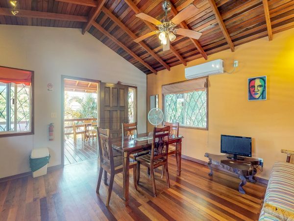 Ambergris Caye Home 1008151