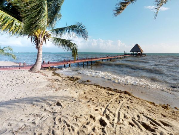 Ambergris Caye Home 1008153