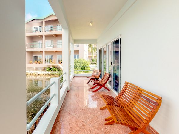 Ambergris Caye Home 1008154