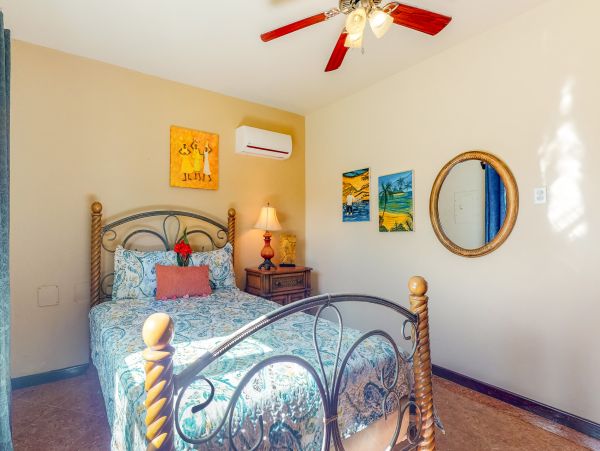 Ambergris Caye Home 1008154