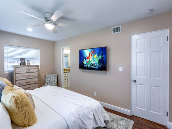 Close to Clearwater, Indian Rocks and Indian Shores Beaches